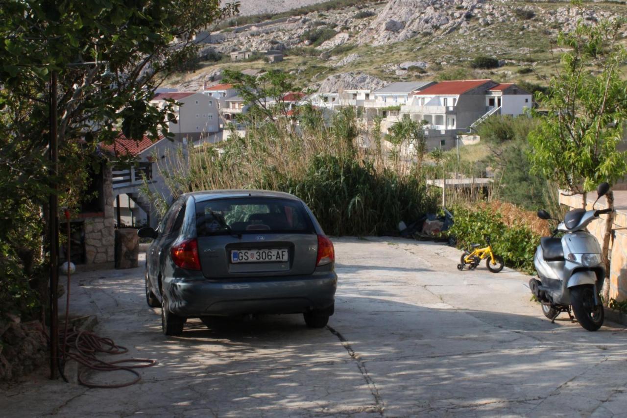 Apartments And Rooms With Parking Space Metajna, Pag - 4120 Buitenkant foto