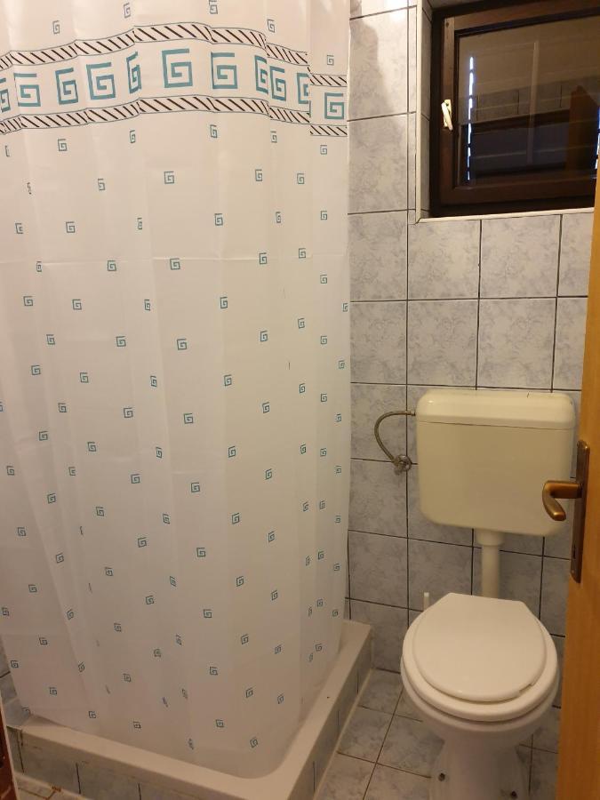 Apartments And Rooms With Parking Space Metajna, Pag - 4120 Buitenkant foto